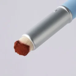 Fingerlike Lip Brush