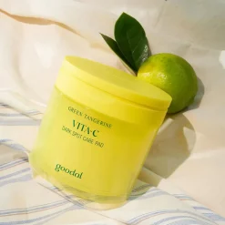 Green Tangerine Vita C Dark Spot Care Pad